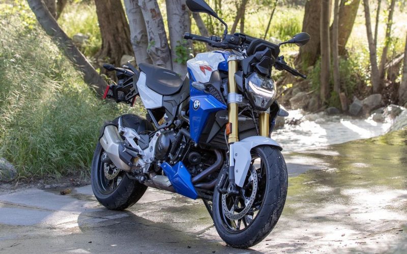 Review: 2022 BMW F 900 R