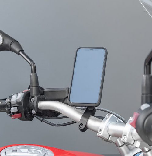 ROAD TESTED: MOTORCYCLE PHONE MOUNTS FROM PEAK DESIGN, FREAKMOUNT AND QUAD LOCK